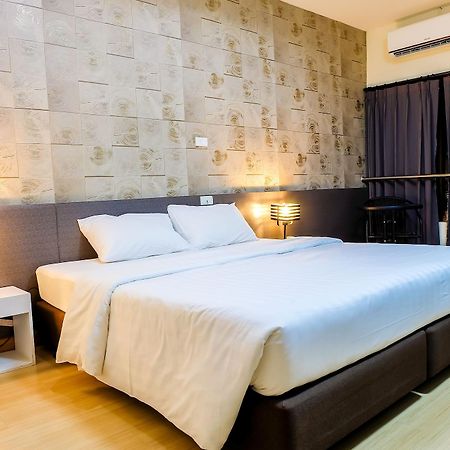 Prajaktra City Hostel Udon Thani Dış mekan fotoğraf