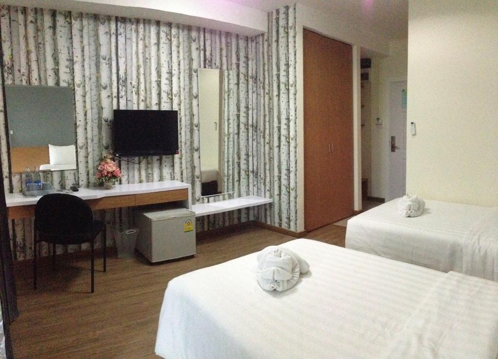 Prajaktra City Hostel Udon Thani Dış mekan fotoğraf