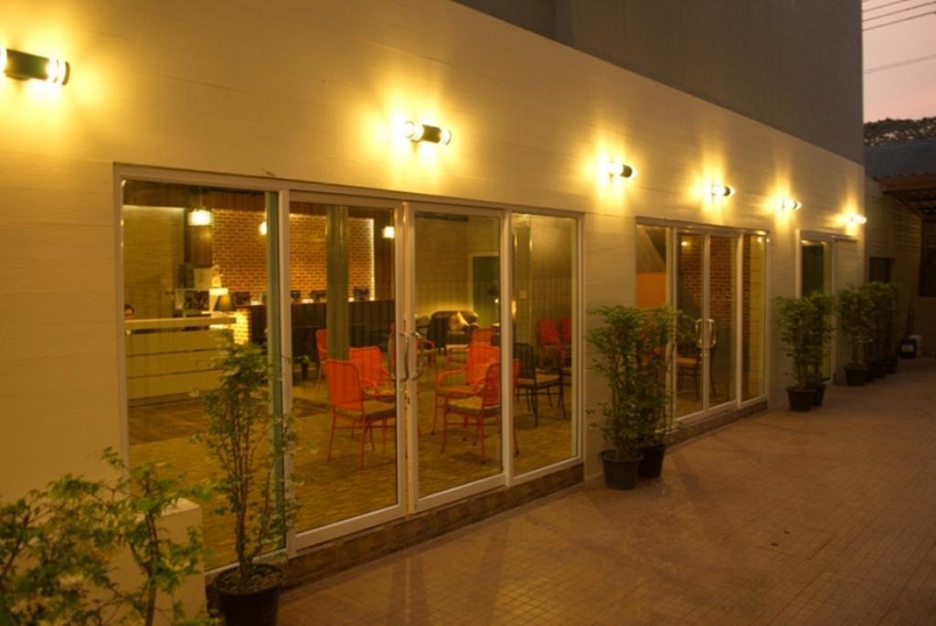 Prajaktra City Hostel Udon Thani Dış mekan fotoğraf