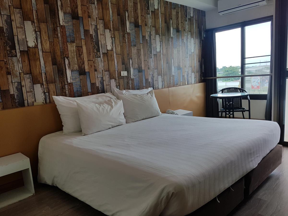 Prajaktra City Hostel Udon Thani Dış mekan fotoğraf