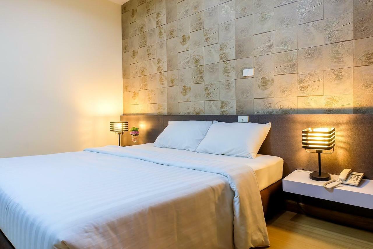 Prajaktra City Hostel Udon Thani Dış mekan fotoğraf